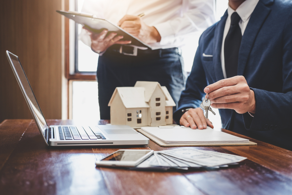 What Is A Property Manager And How Can I Become One 